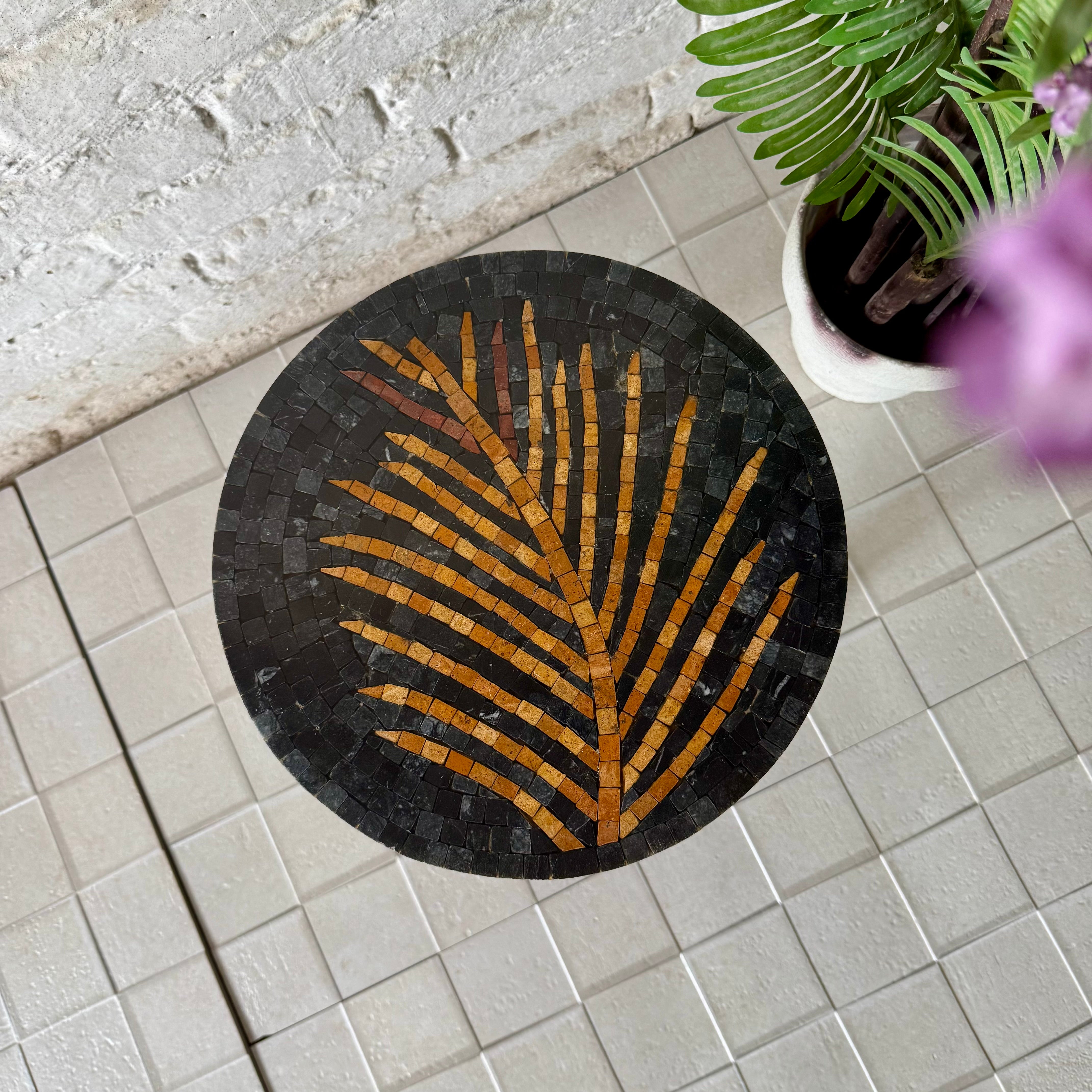Palm Leaf Mosaic Stool – Antique-Inspired Mosaic for Quirky Home Decor